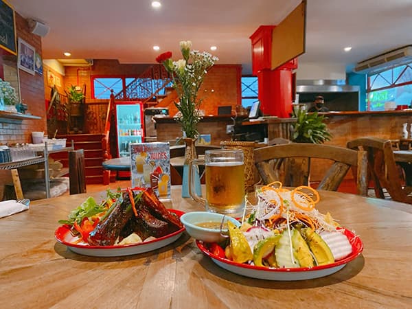 รีวิว Chow Chow ร้านนั่งชิลสไตล์คาเฟ่ในเชียงใหม่